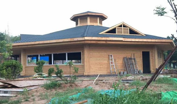 防腐木和碳化木兩種不同的材料有什么區(qū)別？